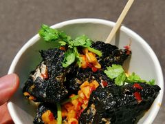 -黑色经典臭豆腐·湖南特产(步行街店)