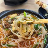 大理古城一定要去吃的砂锅米线店！
