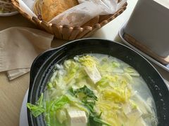 -闫家驴肉老店(华电一校店)