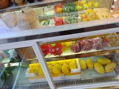 -津椰本·海南正宗椰奶清补凉(店一店)