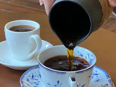 -Café Monson