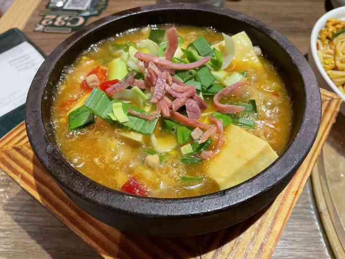 雲海餚雲南菜蒸汽石鍋魚龍湖星悅薈店