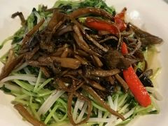-新大咀港式茶餐厅(宝山万达店)