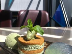 -港丽餐厅(高德置地店)