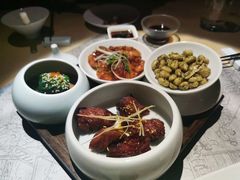 -穹六人间 people 6(岳阳路店)