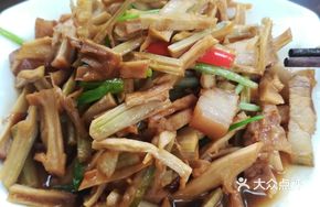 Lin'an Bamboo Shoots with Pork Slices