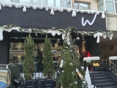 -W COLLECTIVE  DESSERT SHOP