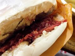 腊牛肉夹馍-杨天玉腊牛羊肉店