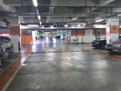 -久光百货-地下停车场