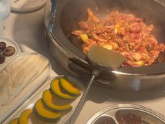 -小白鹅火焰焖锅(万达印象店)