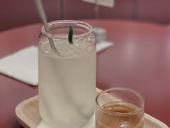 招牌椰青冷萃-Toris(LuOne凯德晶萃广场店)