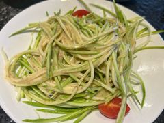 -靠山屯东北农家菜(八龙桥雅苑店)