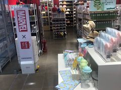 -名创优品(万达广场河东店)