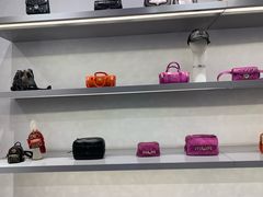 -MCM(比斯特上海购物村店)