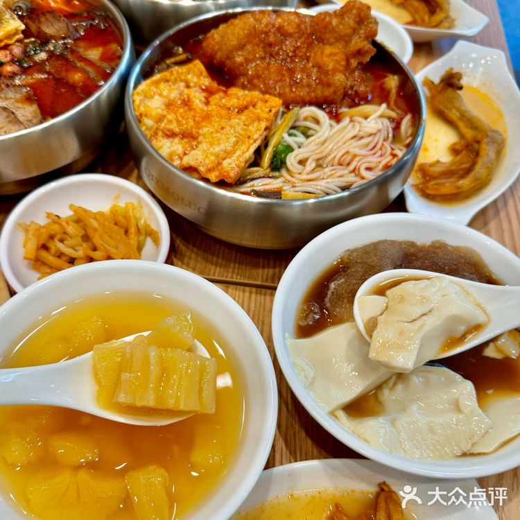 清远！清远的！这里的螺蛳粉真的很广西
