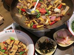 -富正毅三下锅·湘西韵味(天门山索道店)