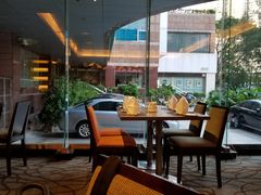 -东华假日酒店自助餐