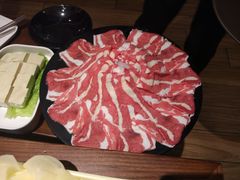 上品肥牛-九府羊·鲜羊火锅·烤串(新华路店)