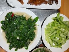 -大众跷脚牛肉馆·非遗传承单位(峨眉山店)