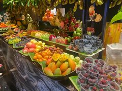 -雍容荟帝王蟹活龙虾展台自助(IFS黑金店)