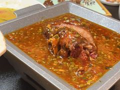 -有红鸡毛店·川菜(建设路店)