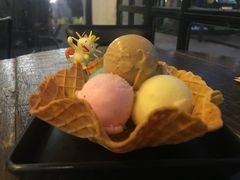 -莓园冰淇淋店