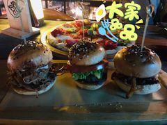大竹子特色汉堡-Big Bamboo 大竹子体育主题餐厅(虹梅路店)