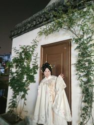 -一揽芳华汉服旗袍体验馆(拙政园店)