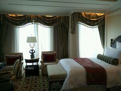 -广州富力丽思卡尔顿酒店