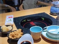 -洪氏嗨捞·广东猪肚鸡·椰子鸡火锅(西咸万象城店)