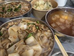 -正宗杨记普洱酸醋米线(总店)