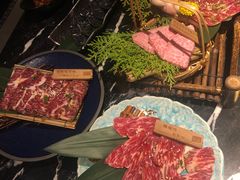 -山川小町·极番烧肉(新地假日广场店)