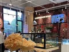 面包甜点陈列柜-熊叔熊婶面包房(团结湖店)