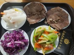 -马德元纯汤牛肉面(太奥广场店)