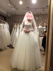 -满庭芳婚纱礼服店