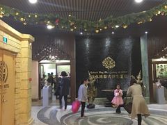 -泉城欧乐堡戏水湾艺术养生温泉