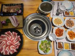 -唯成•韩国炭火烤肉 유성고기