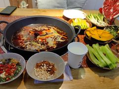 -赵美丽·重庆社区火锅·直营店(火车东站·中豪国际店)