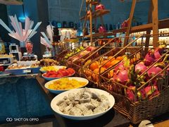 自助取餐区-海棠湾洲际-涛·海底餐厅·美人鱼·自助餐·海底隧道