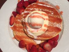 -Pancakes on the rocks(Darling Harbour)