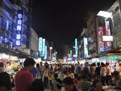 人山人海-六合夜市