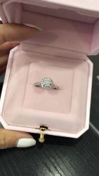 -威德钻石-克拉钻大本营(南京东路店)