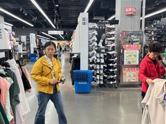 -迪卡侬(越秀公园店)