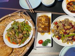 -粉墨特色菜·烧烤音乐酒馆
