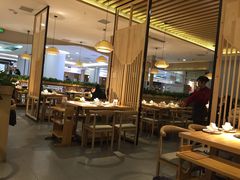 大堂-守柴炉烤鸭(科华中路王府井店)