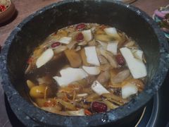 -蘑界·野生菌火锅(深业上城店)