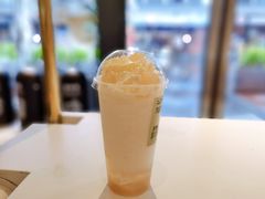 雪山思乡龙眼-喜茶(迪士尼小镇DP店)