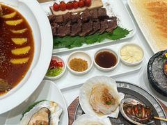 -品海楼·大连海胆锅贴馆(东港店)