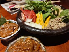 -肉魁屋·烧肉·烧鸟·酒场(高新店)