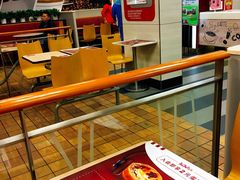 -肯德基(中纬店)